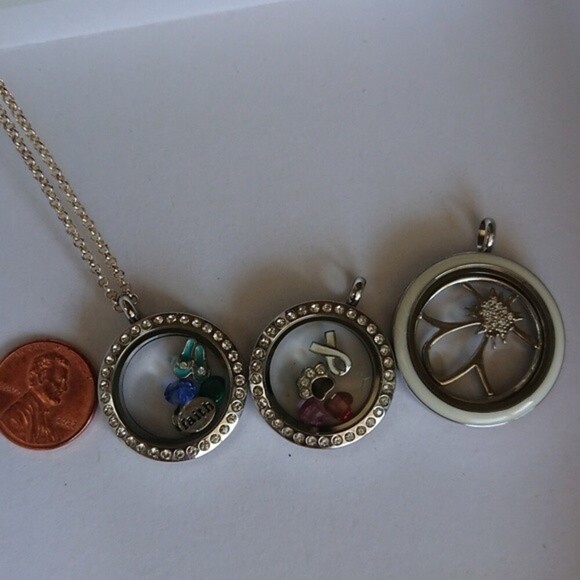 Origami Owl Locket Necklace & locket Lot - Picture 2 of 12